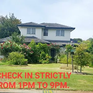Homestay Airport Homestay, Perth